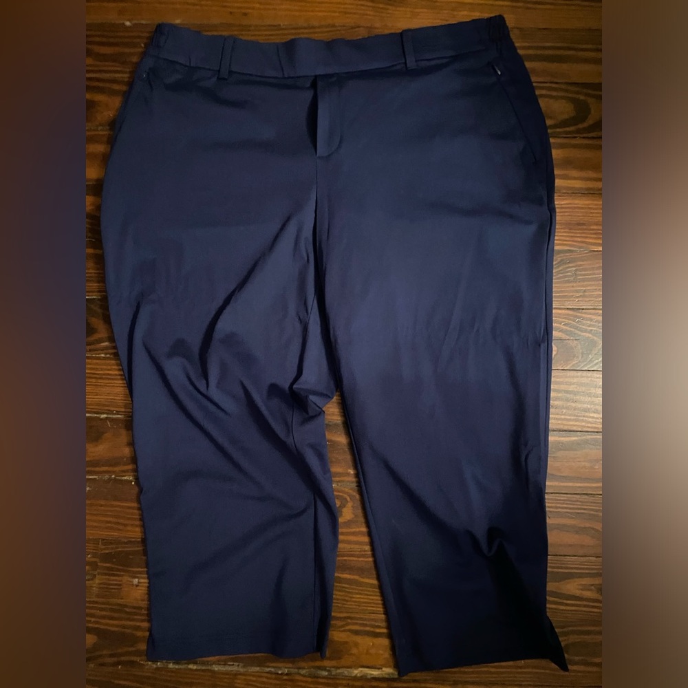 Lands End Cropped Elastic Waist Navy Pants